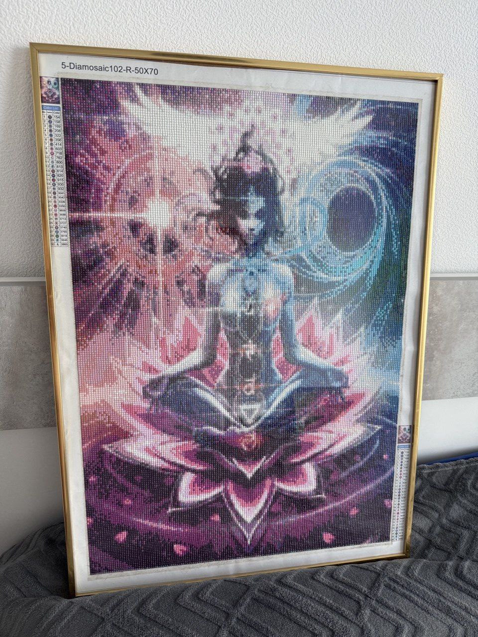 Девушка в цветке лотоса