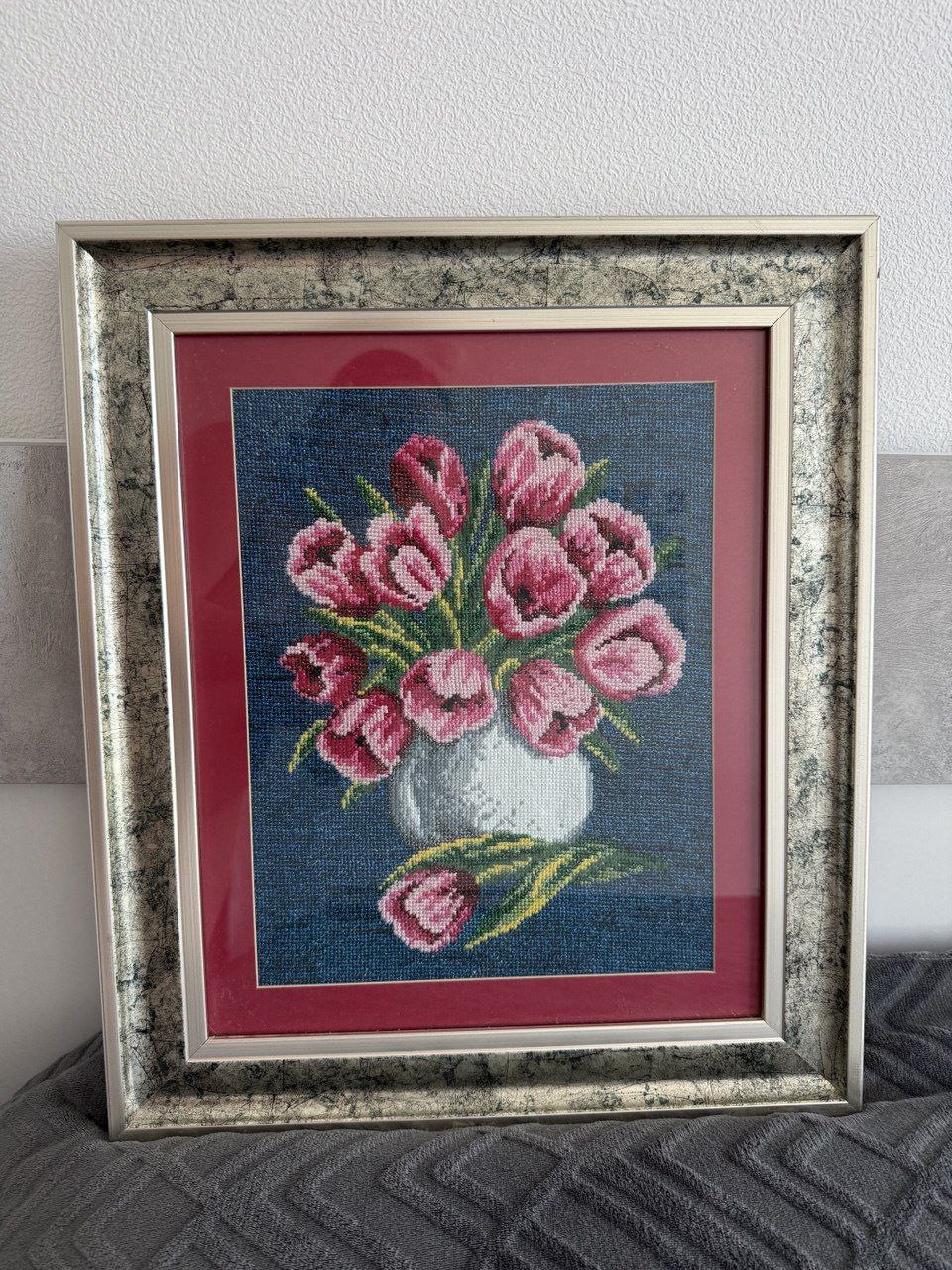 Тюльпаны в вазе